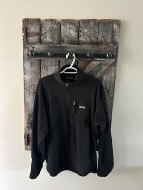 Men's Patagonia Light Weight Half Zip Pullover Black